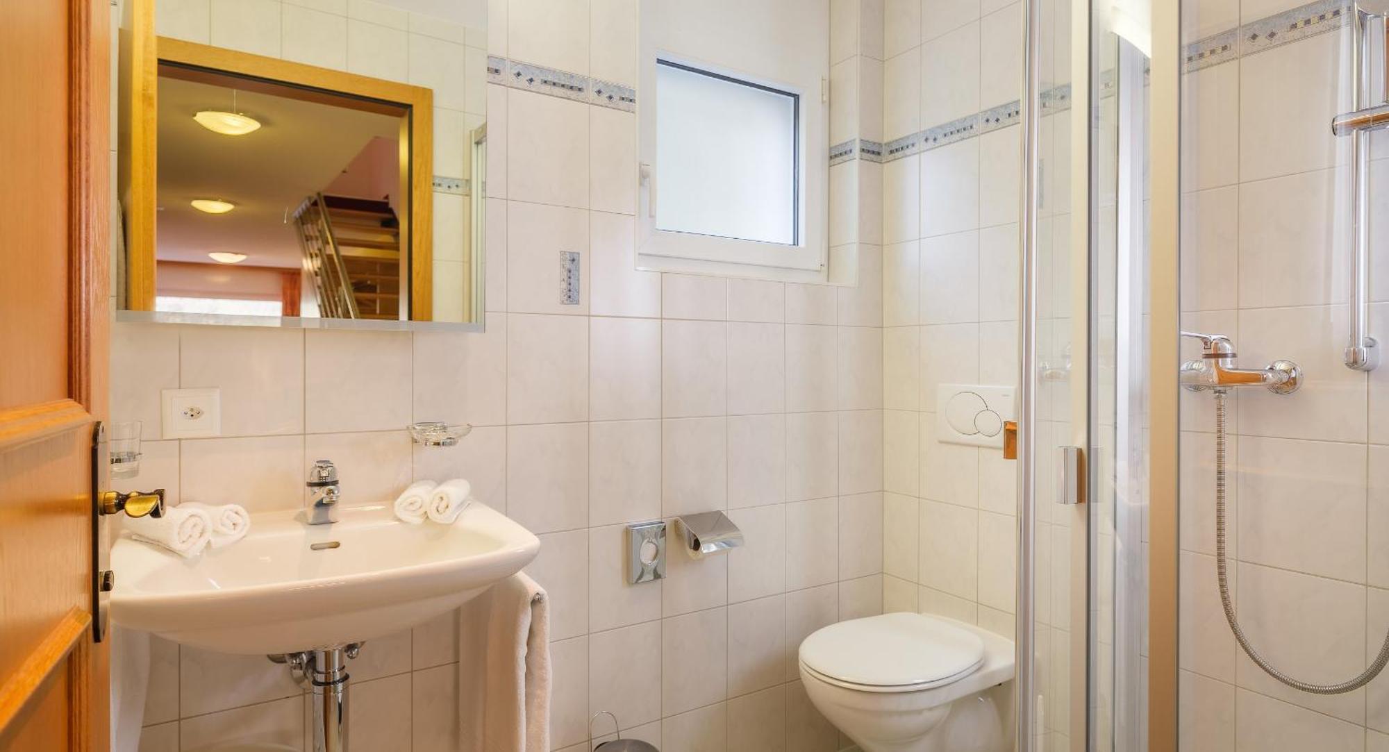 Hotel Alex Leukerbad Ngoại thất bức ảnh