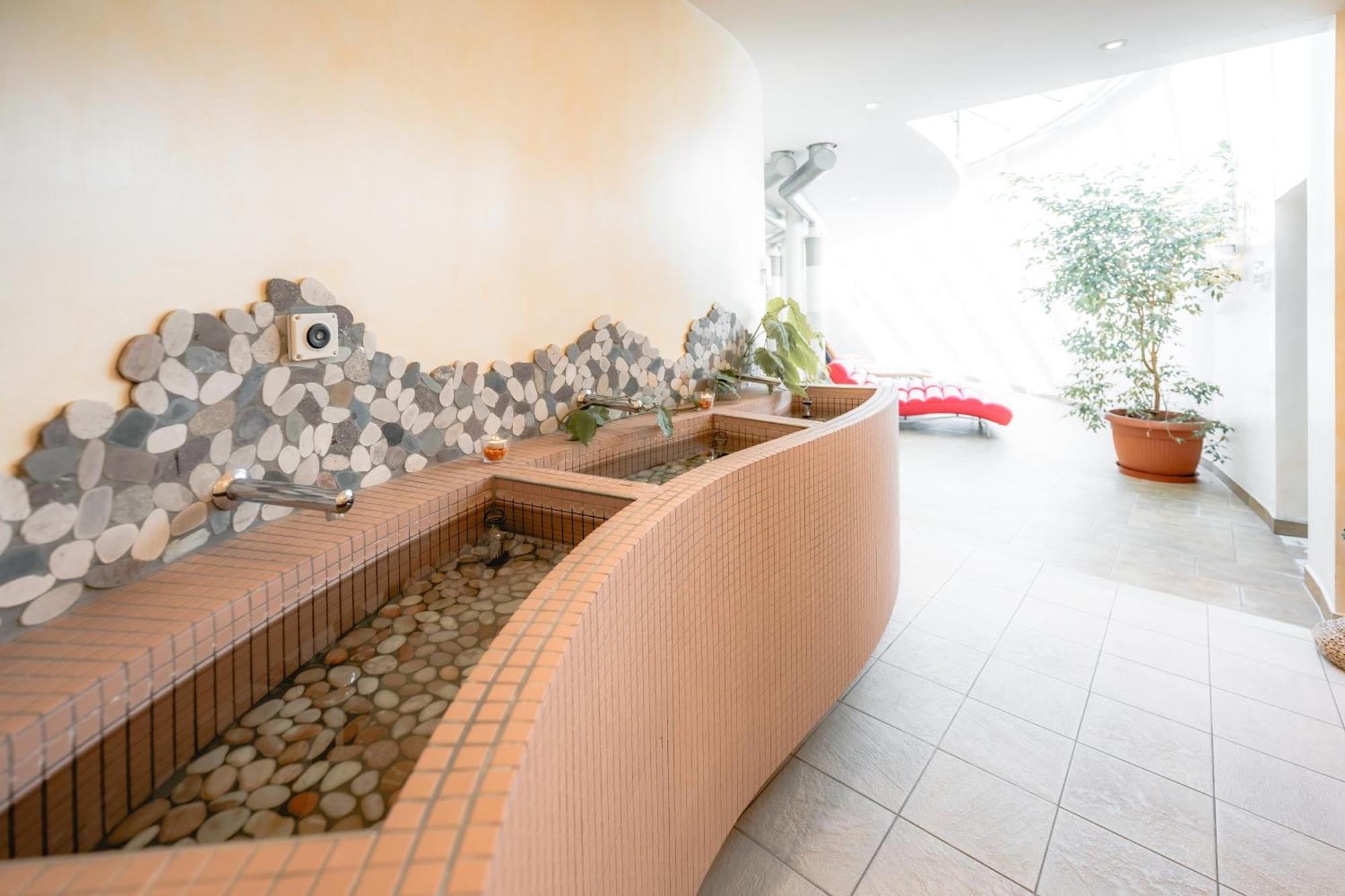 Hotel Alex Leukerbad Ngoại thất bức ảnh